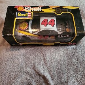 Revell Bobby Labonte Shell car